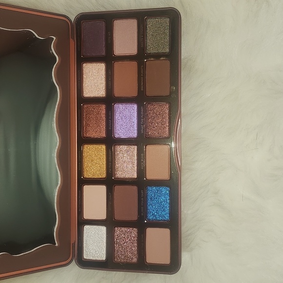 Too Faced Better Than Chocolate Pallette - Picture 6 of 6